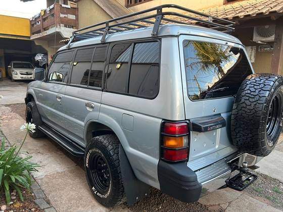 MITSUBISHI PAJERO 2.8 GLX 4X4 DIESEL 4P MANUAL MITSUBISHI PAJERO 2.8 GLX 4X4 DIESEL 4P MANUAL